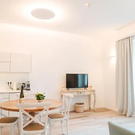 Smile Zum Goldenen Hirschen Apartment *