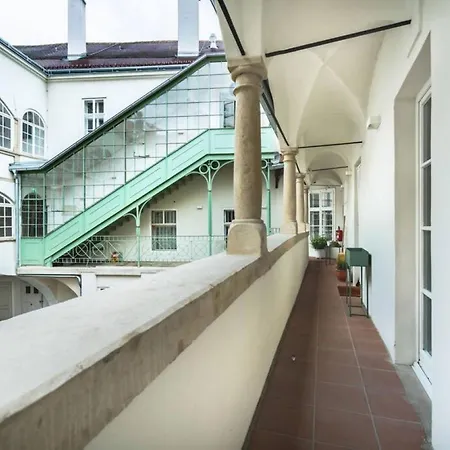 Smile Zum Goldenen Hirschen *