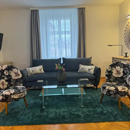 Smile Zum Goldenen Hirschen Apartment