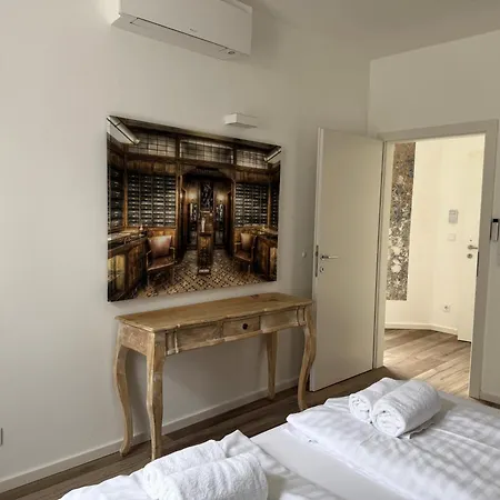 Smile Zum Goldenen Hirschen Apartment Krems an der Donau